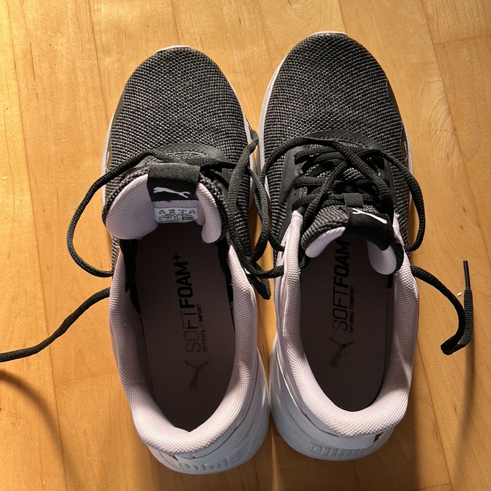 Puma Runners - Picture 6 of 6